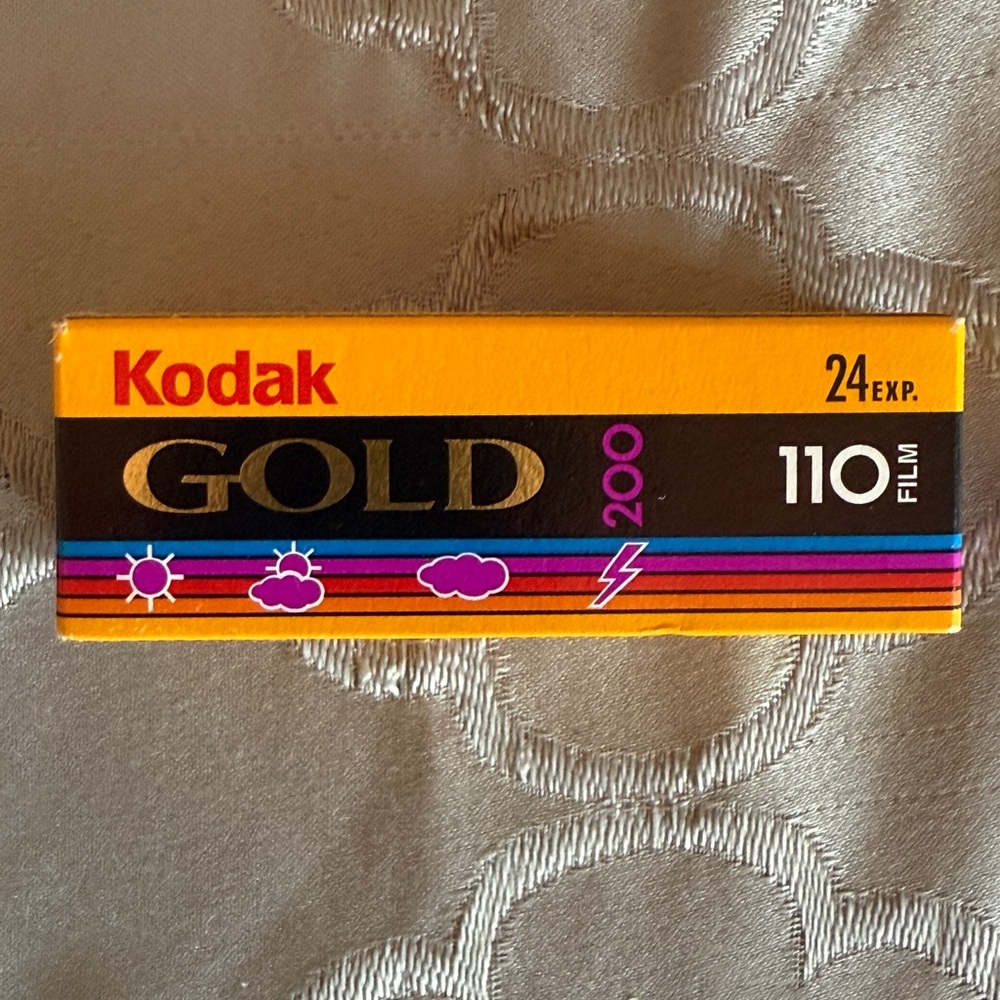 Kodak Kodacolor 110 Film Gold 200 Speed 24 Exposures Expired  1997 Sealed